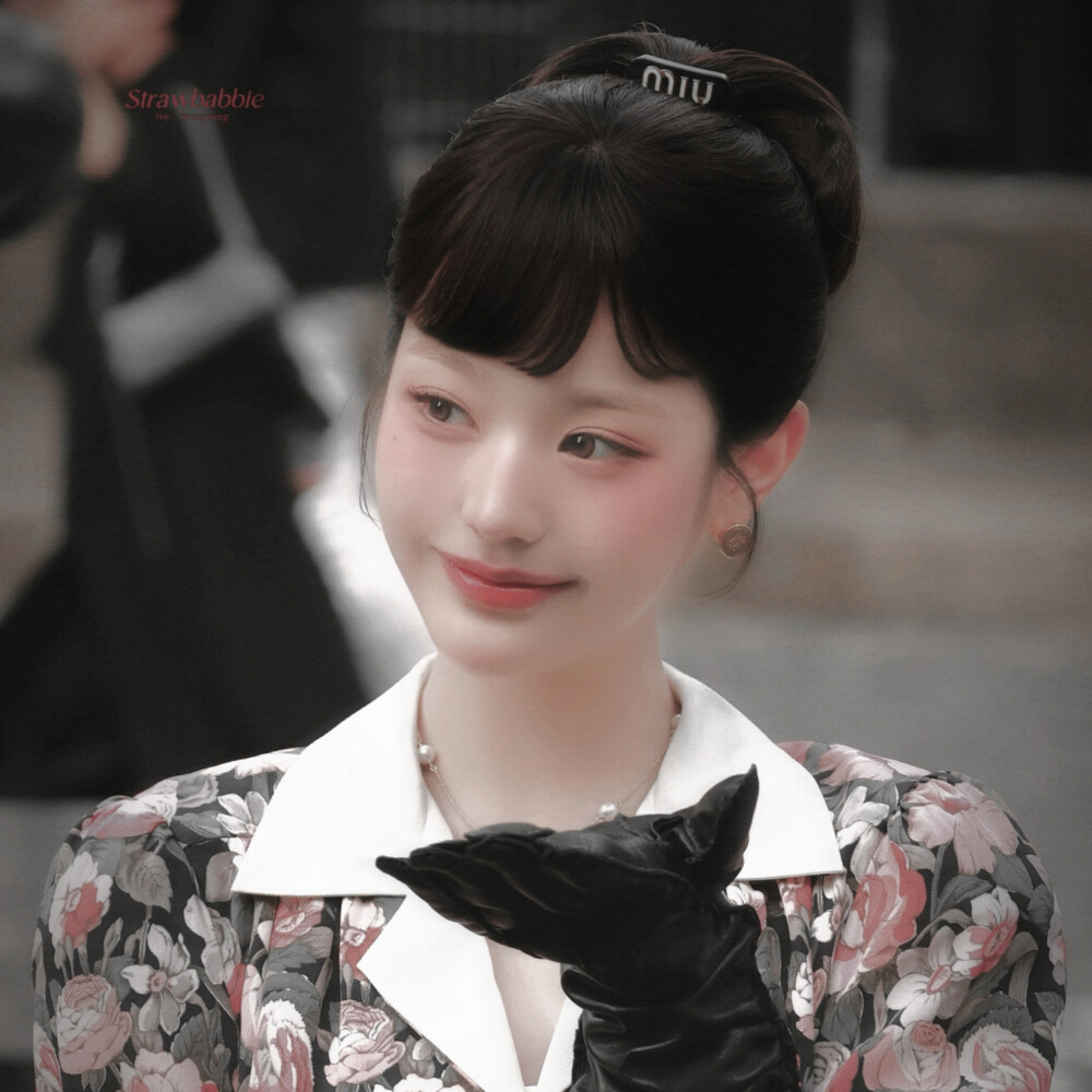 郁金香来迟的午后 留下红茶和咖啡的丽莉夫人