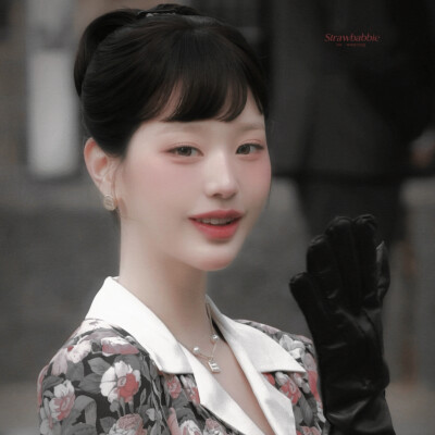 郁金香来迟的午后 留下红茶和咖啡的丽莉夫人