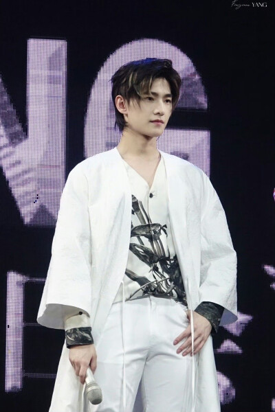 杨洋