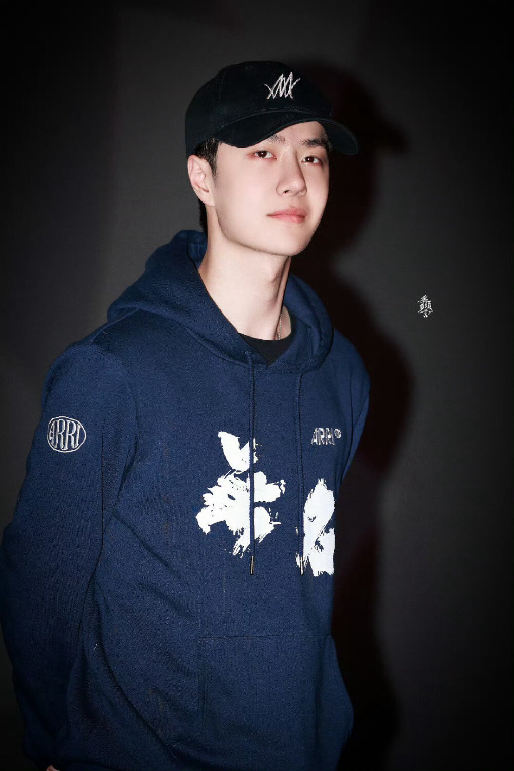 王一博电影《无名》叶先生