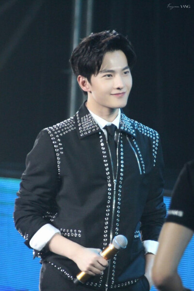 杨洋