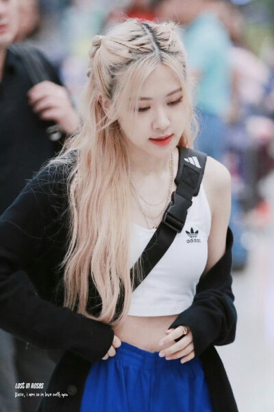 BY爱喝可乐的古娜小姐 韩国 朴彩英