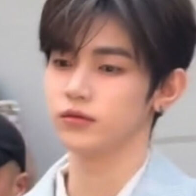 章昊