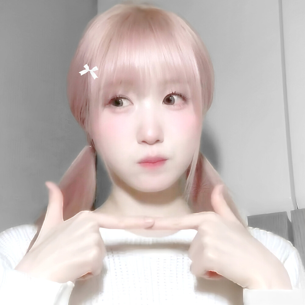 Found it in the corner＃—《角落的日记本》^写着声声泪恋