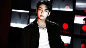 田柾国橙光素材
抱图看简介