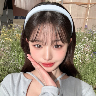 张元英