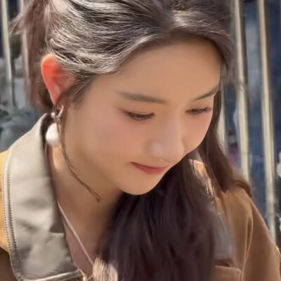 大家都去看我们值得爱好不好呀