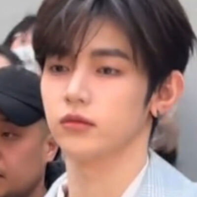 章昊