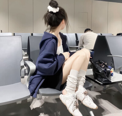 女头