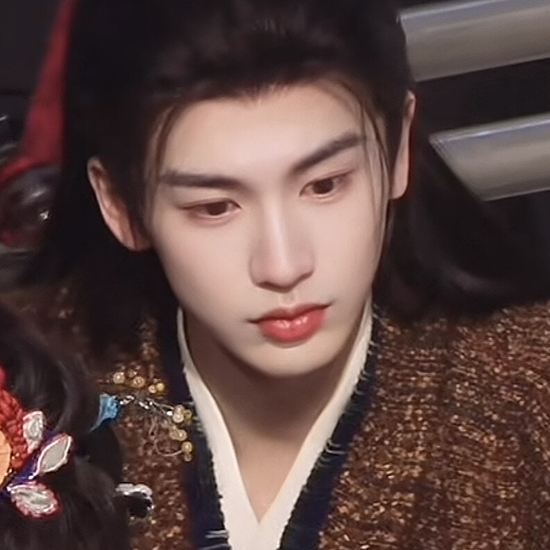 凌水等弟不贱不要