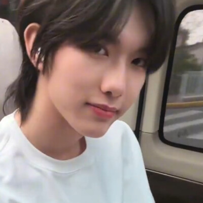 一副被爱情滋润了的样子是啥意思