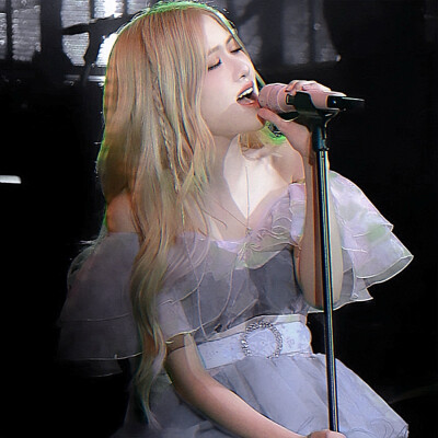 朴彩英
Dreamland、为你打造的专属梦境愛 /.박지민