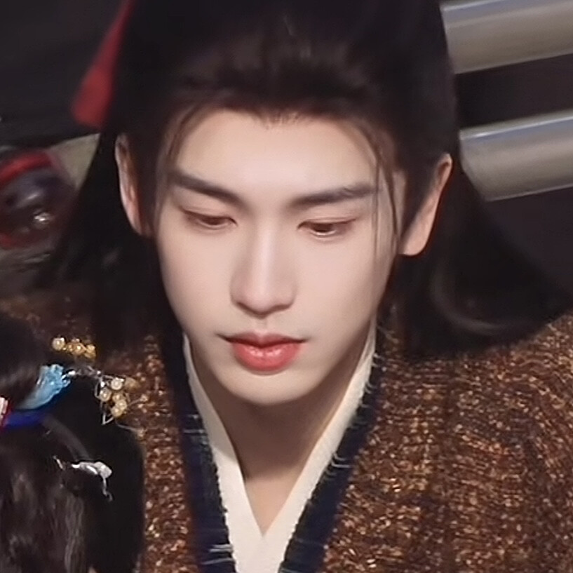 凌水等弟不贱不要