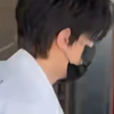 左航