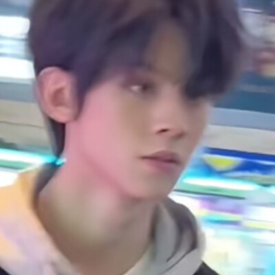 左航