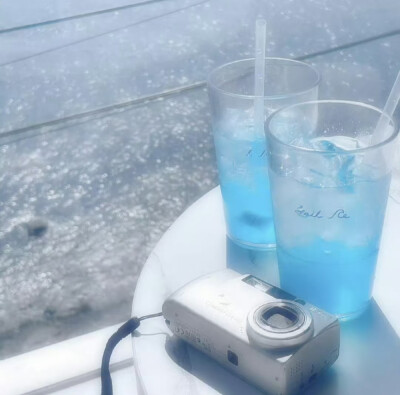公主请用水色背景图～
