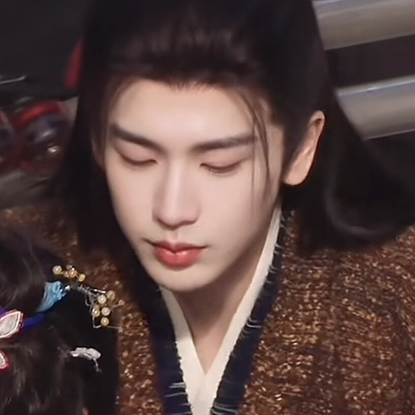 凌水等弟不贱不要