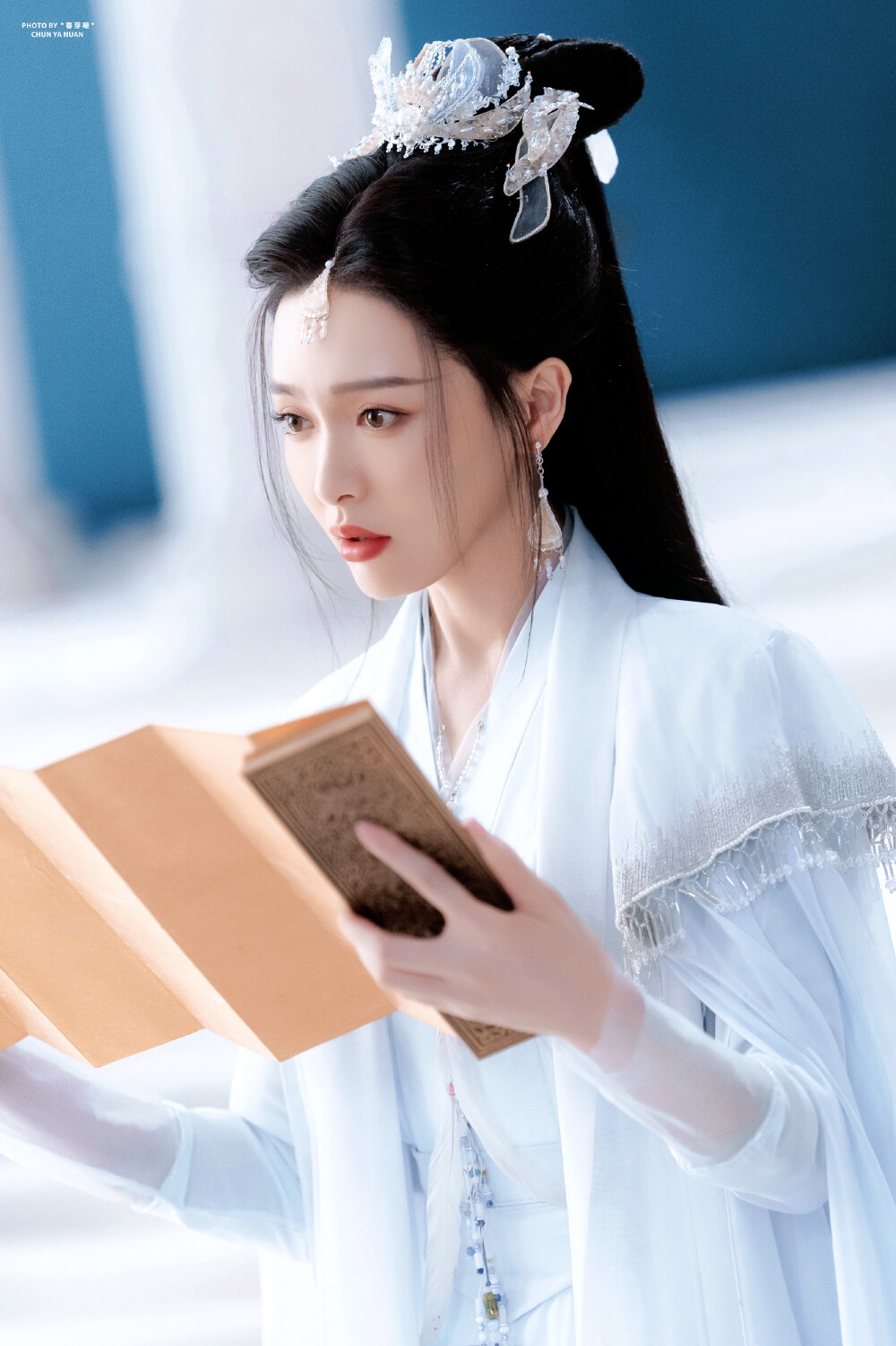 念无双姬谭音唐嫣
图cr春芽暖