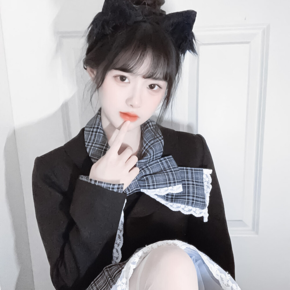 “下个瞬间也请你爱上我”