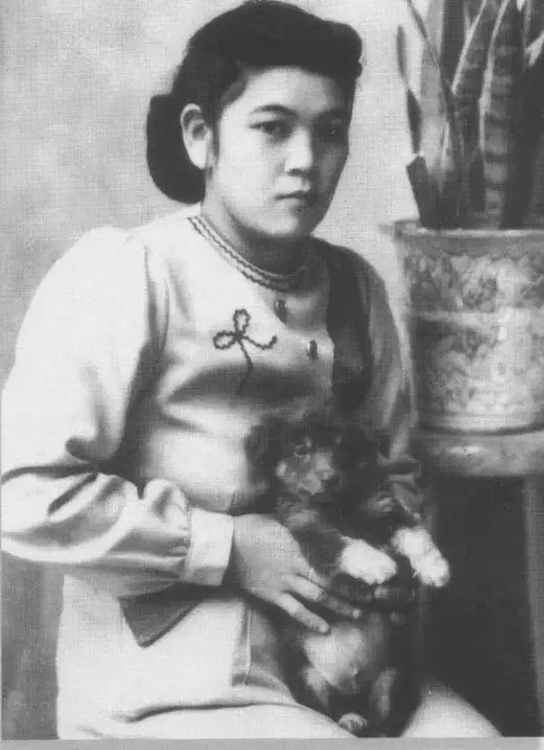 年轻时期的比嘉和子