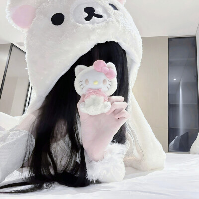 小红书：小森川奈