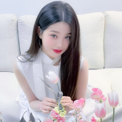 张元英