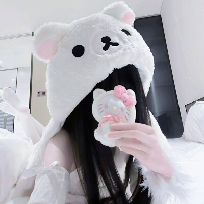 小红书：小森川奈