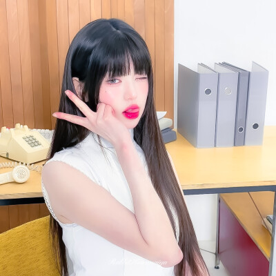 张元英