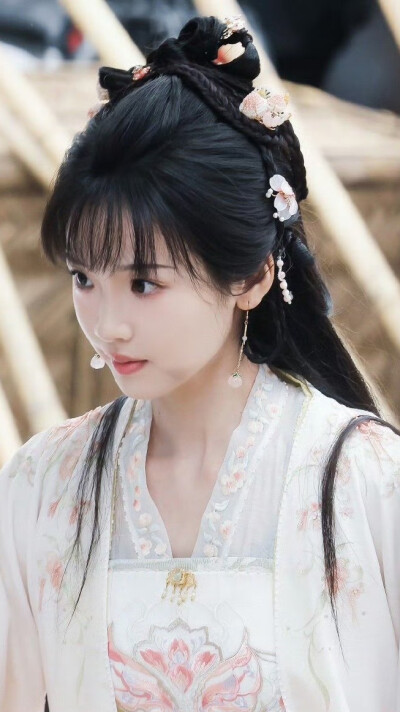 张淼怡