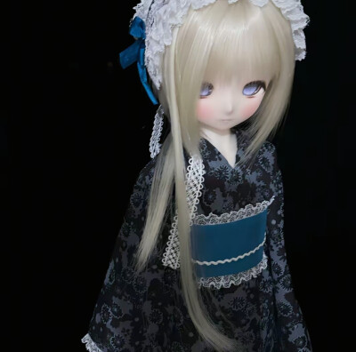 居住在蝴蝶乡的少女
图源于dy ID：121269663