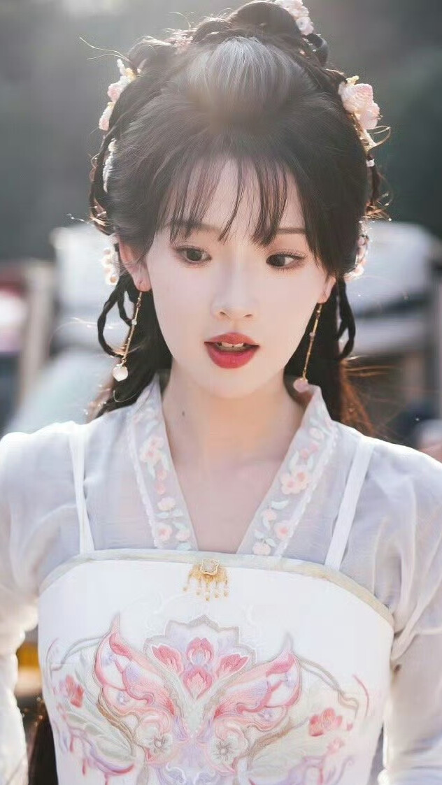 张淼怡