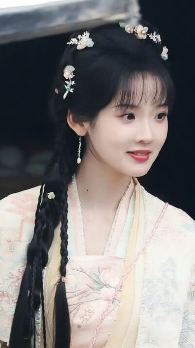 张淼怡