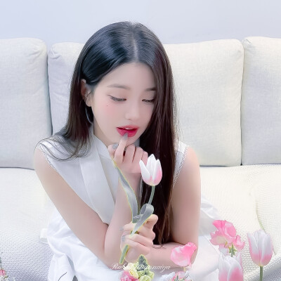 张元英