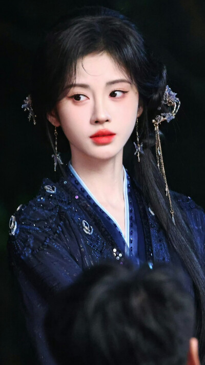 月鳞绮纪 鞠婧祎