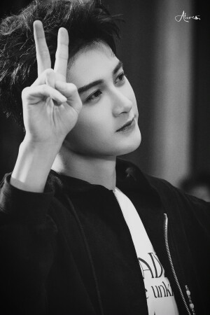 阳光开朗大男孩儿