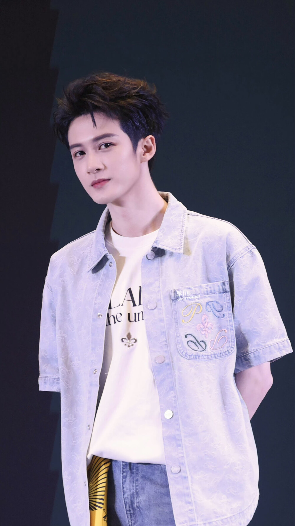 阳光开朗大男孩儿