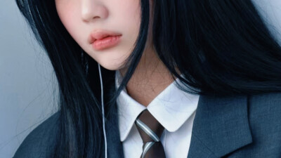 校园女主素材.橙光
禁二传，可二改
使用请标注:莫小言
礼貌拿图
侵删（原图来源网络）