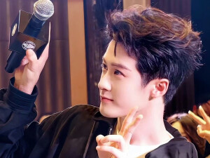 阳光开朗大男孩儿