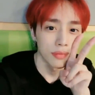 配色有点像西瓜糖