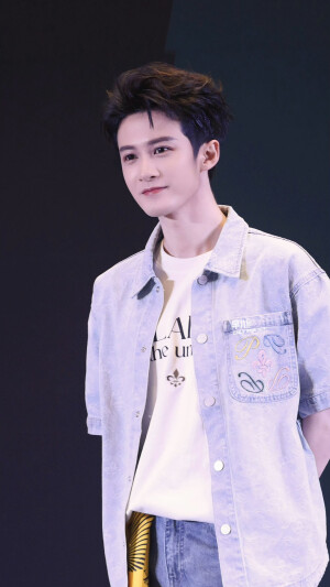 阳光开朗大男孩儿