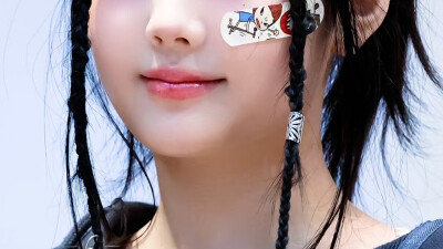 校园女主素材.橙光
禁二传，可二改
使用请标注:莫小言
礼貌拿图
侵删（原图来源网络）