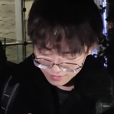 张钊我们水仙