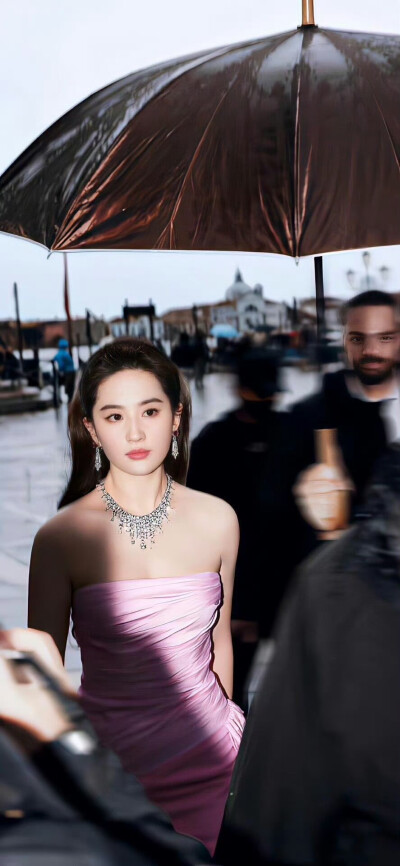 刘亦菲
