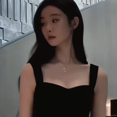 张艺凡