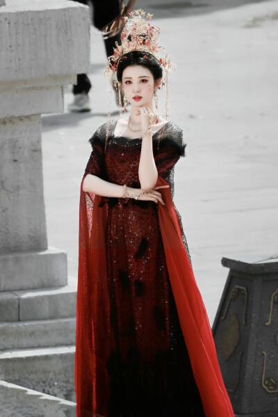 成何体统 庾晚音