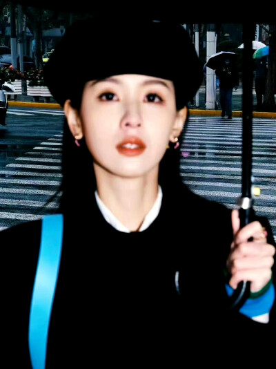 陈都灵