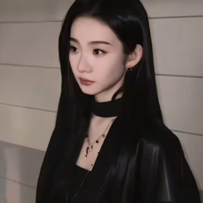 张艺凡