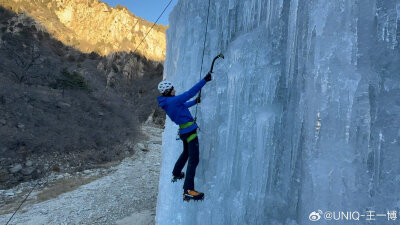 私藏一组爱博酷照
2025.1.1新年快乐！勇攀高峰！