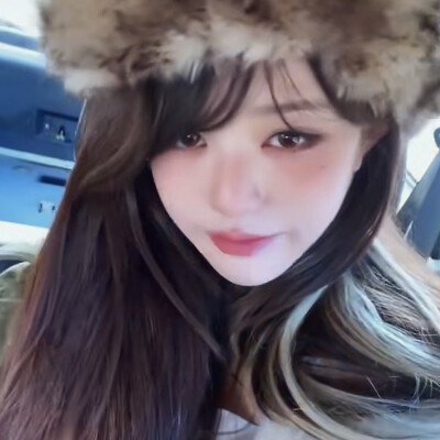 张元英