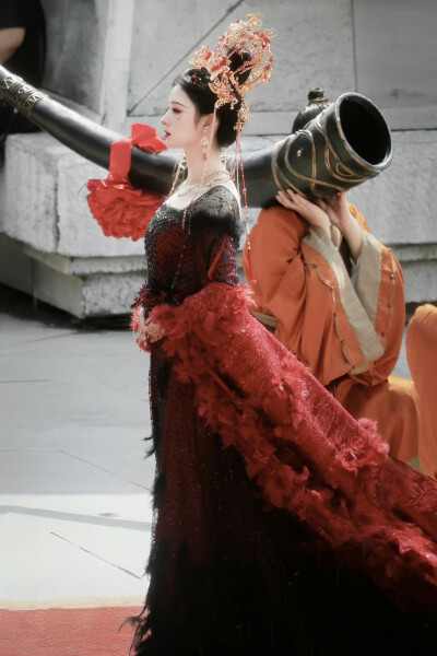 成何体统 庾晚音